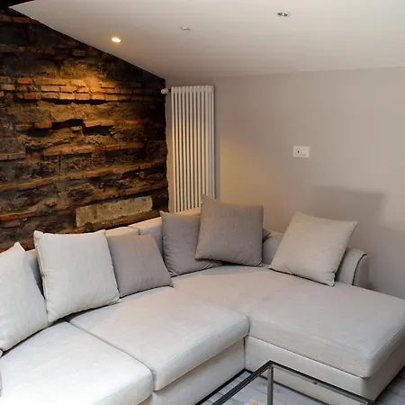Panoramic Suite***** In The Heart Of Catania
